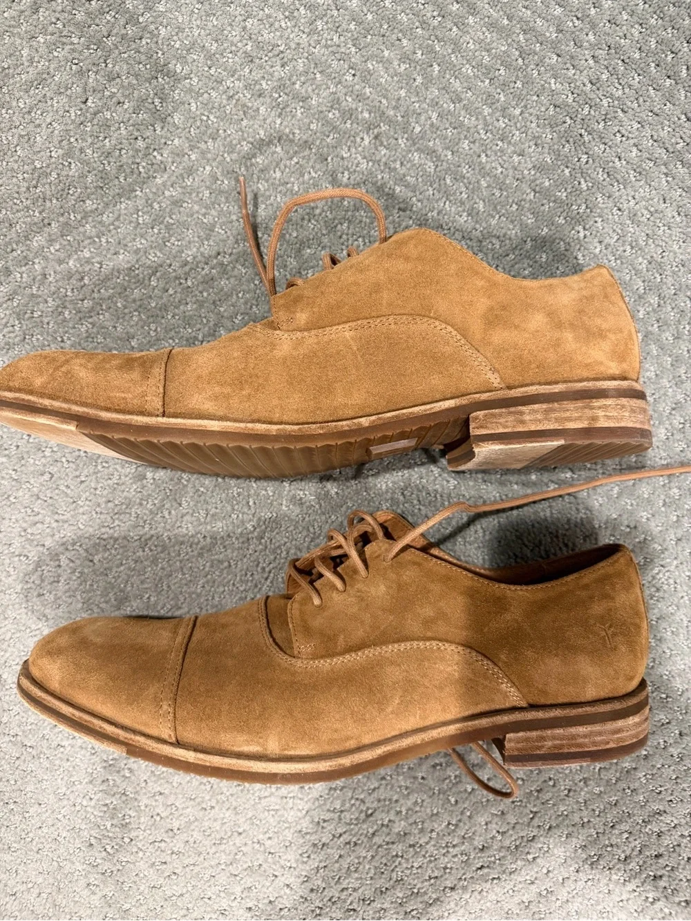 Frye Men’s Suede Cap-Toe Derby in Cognac